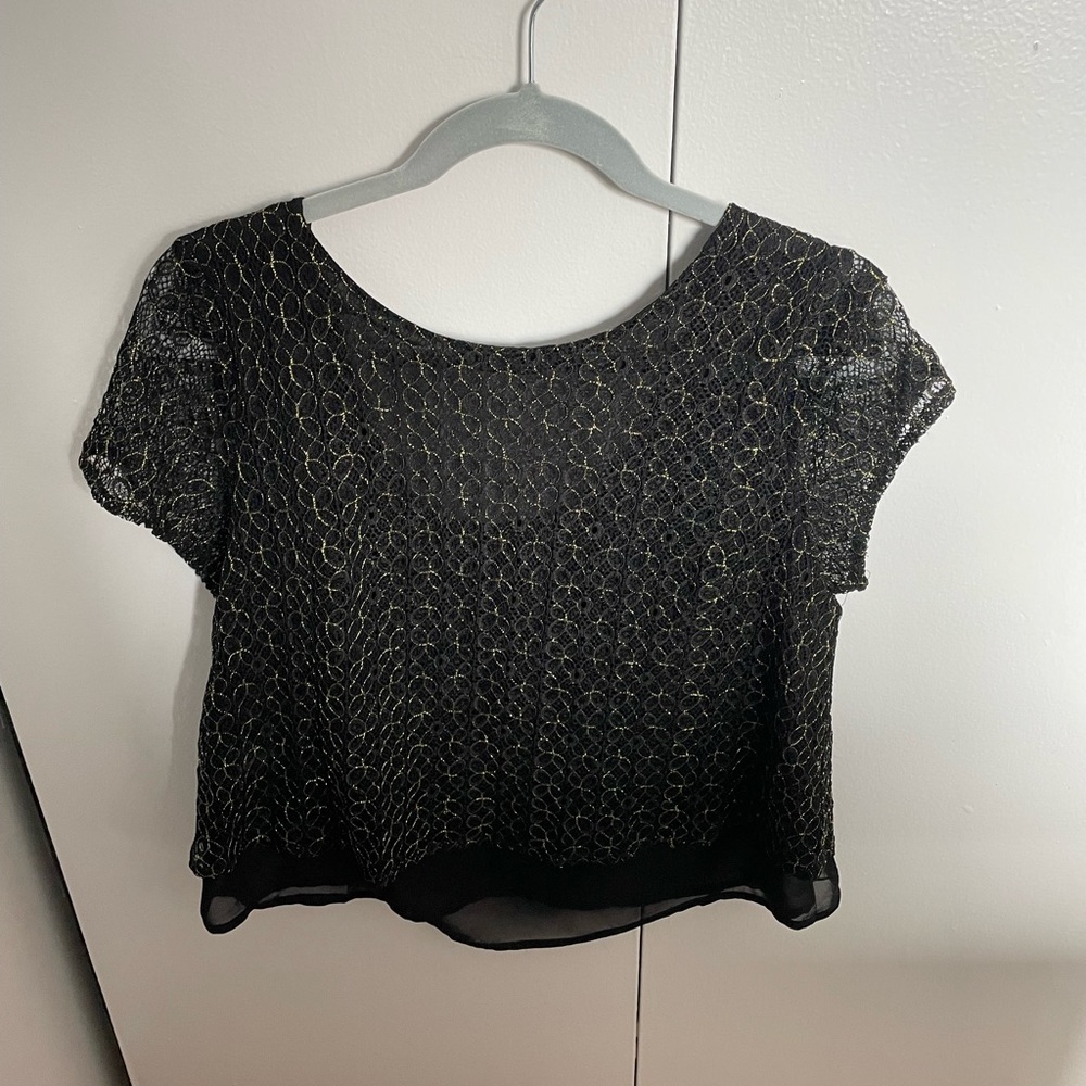 Black & gold crop top